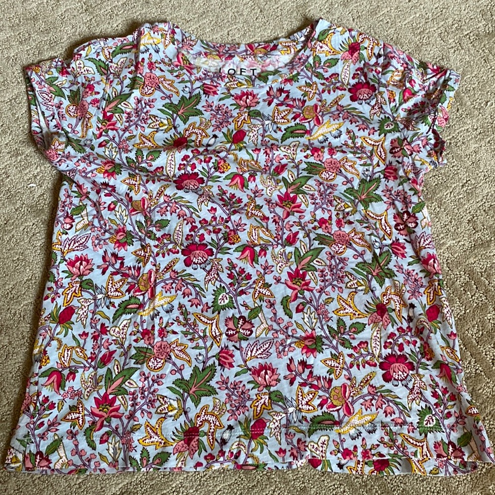 Loft Tshirt